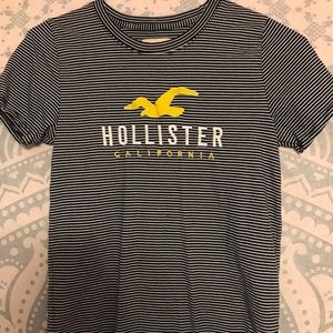 Hollister tee